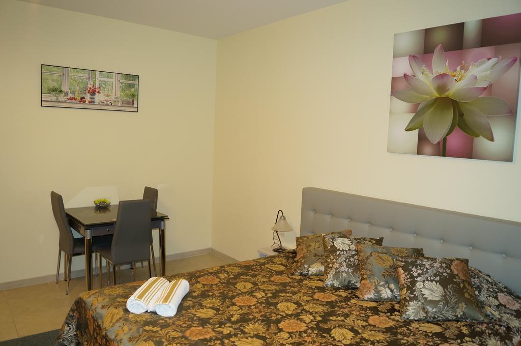 Apartamentai Vyta Klaipėda Buitenkant foto